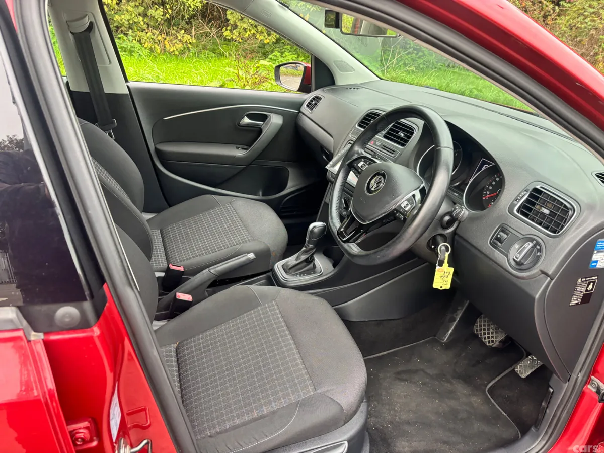 Volkswagen Polo Hatchback, Petrol, 2015, Red