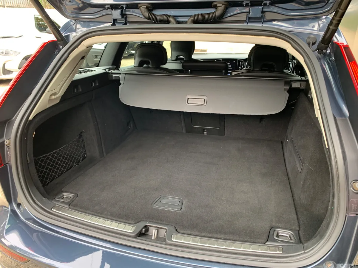 Volvo V60 Estate, Diesel, 2020, Blue