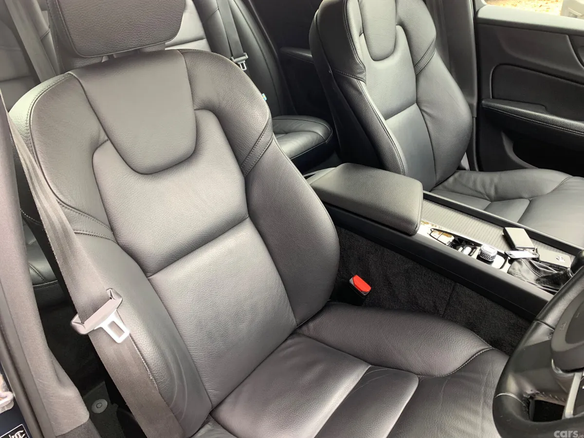 Volvo V60 Estate, Diesel, 2020, Blue