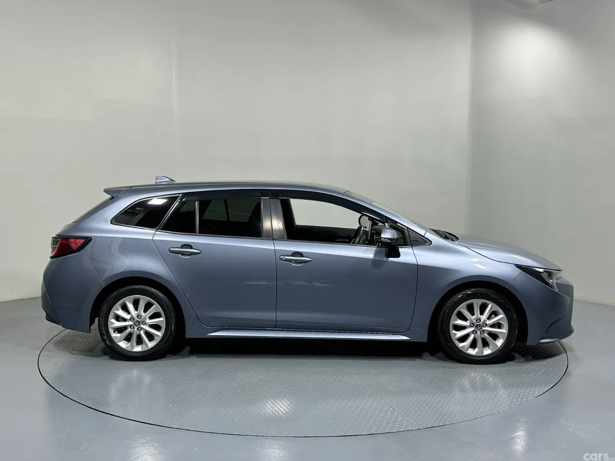Toyota Corolla Estate, Petrol Hybrid, 2020, Grey