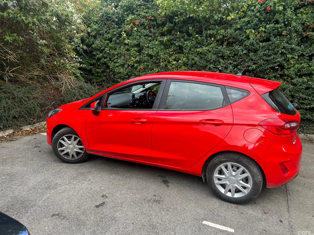Ford Fiesta Hatchback, Petrol, 2019, Red