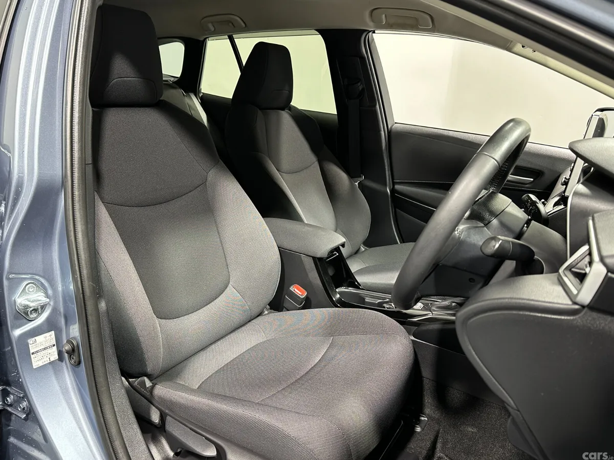 Toyota Corolla Estate, Petrol Hybrid, 2020, Grey