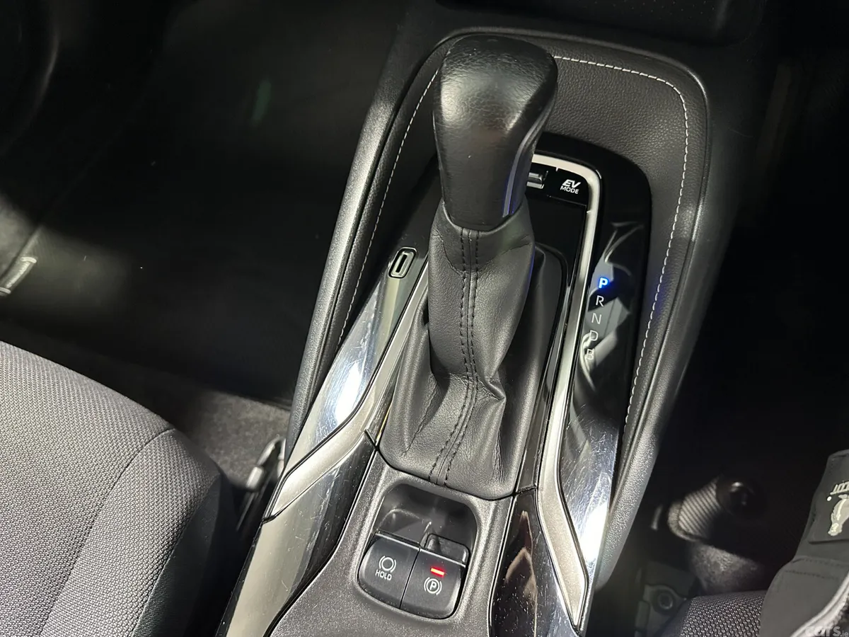 Toyota Corolla Estate, Petrol Hybrid, 2020, Grey