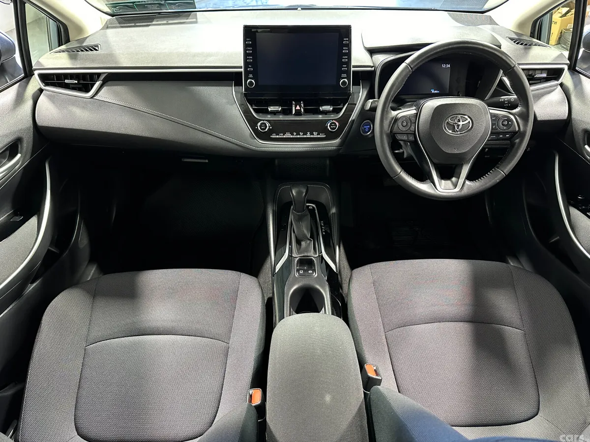 Toyota Corolla Estate, Petrol Hybrid, 2020, Grey