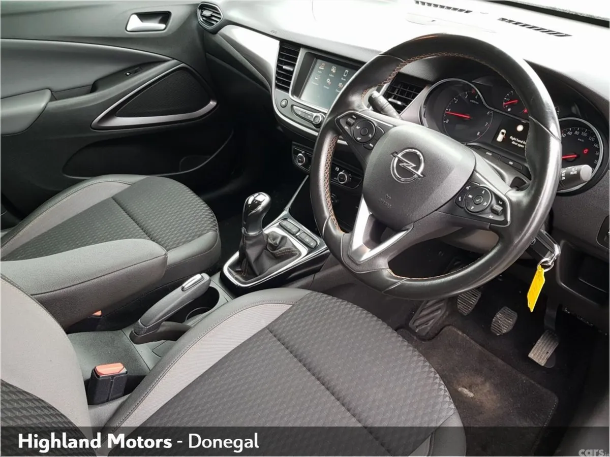 Opel Crossland X SUV, Petrol, 2018, White