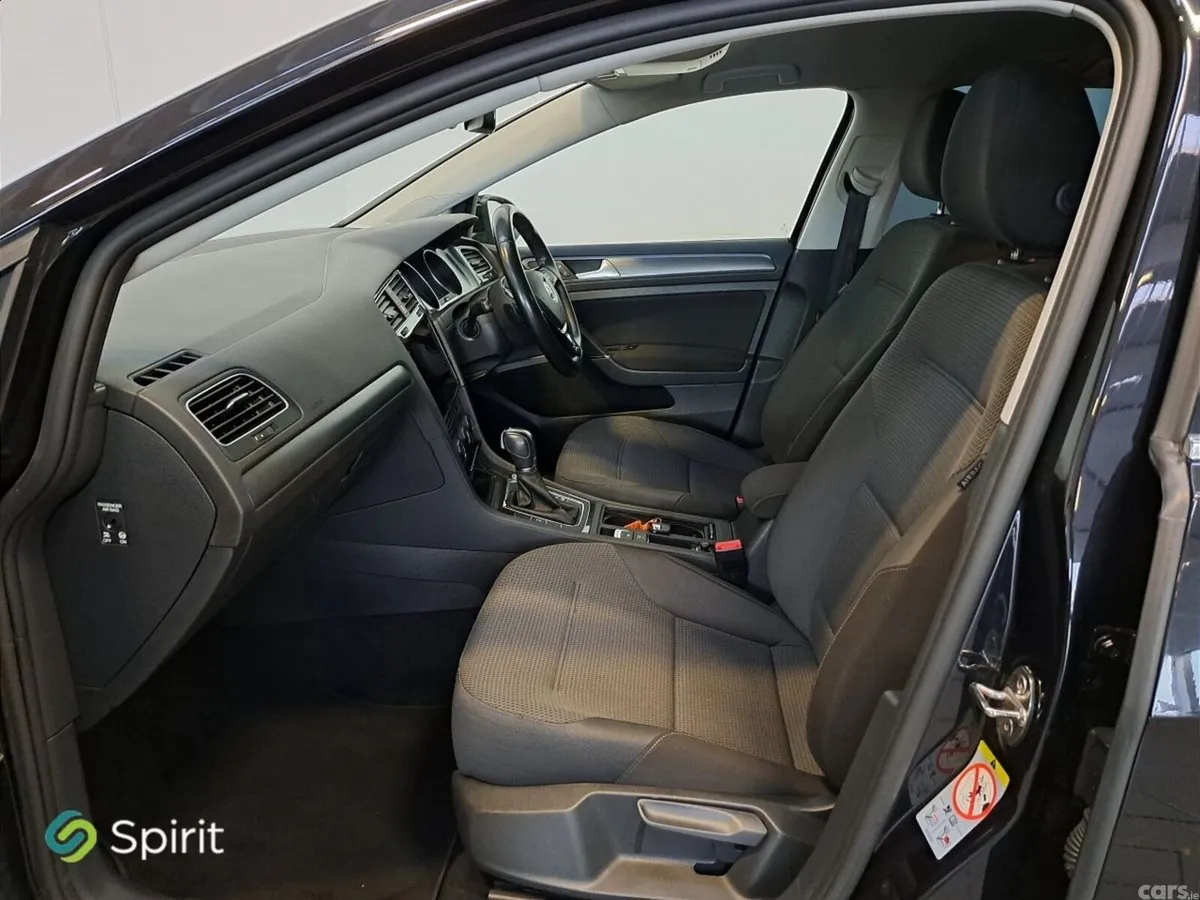 Volkswagen Golf Estate, Petrol, 2018, Black