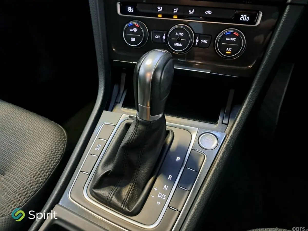 Volkswagen Golf Estate, Petrol, 2018, Black