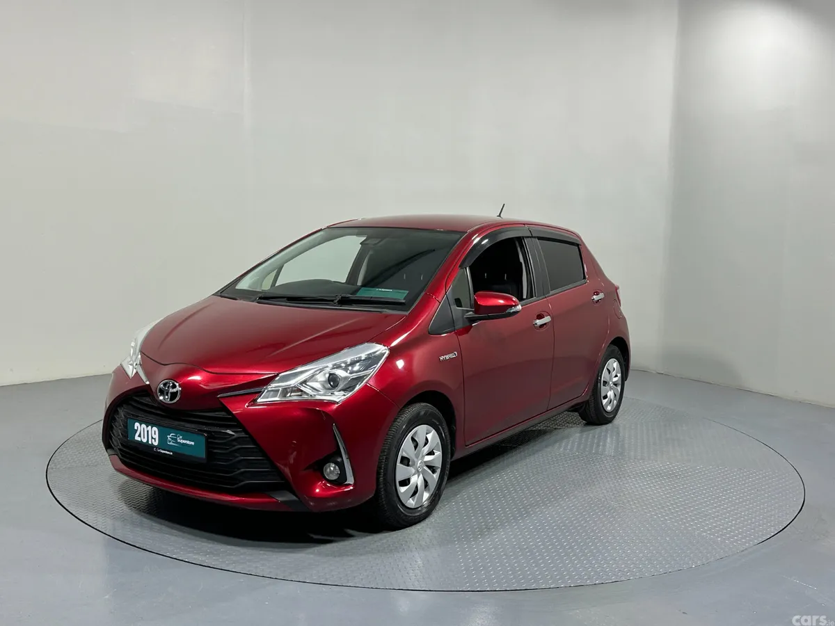Toyota Yaris Hatchback, Petrol Hybrid, 2019, Red
