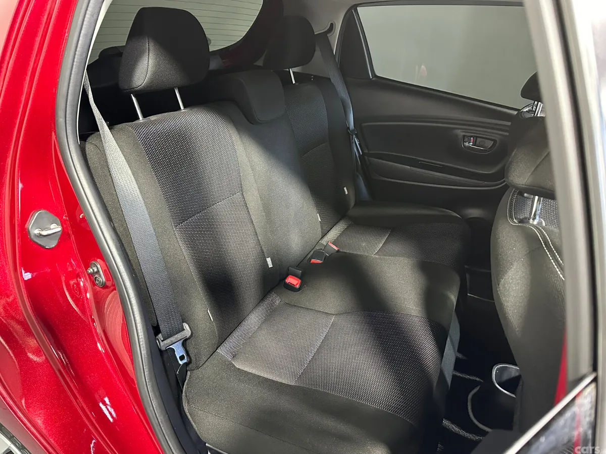 Toyota Yaris Hatchback, Petrol Hybrid, 2019, Red