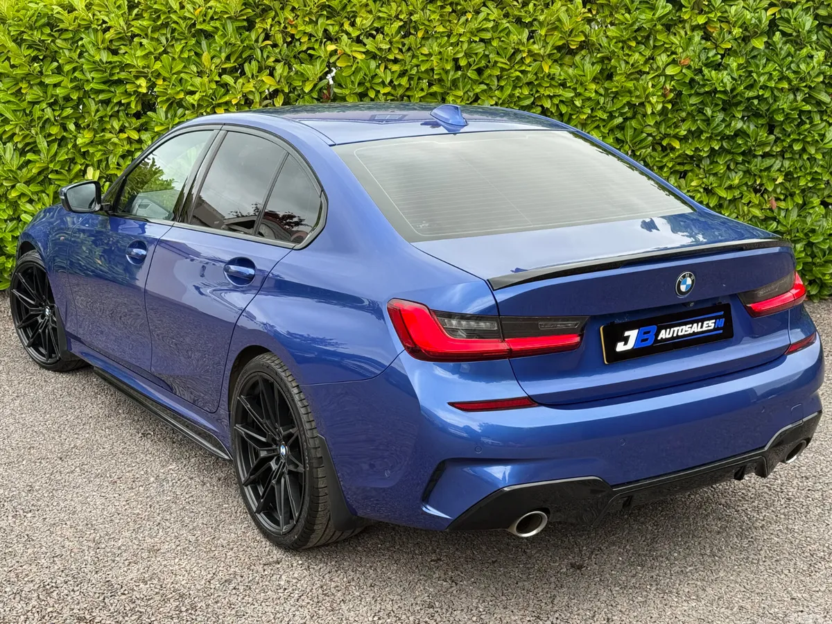 BMW 3-Series Saloon, Diesel, 2019, Blue