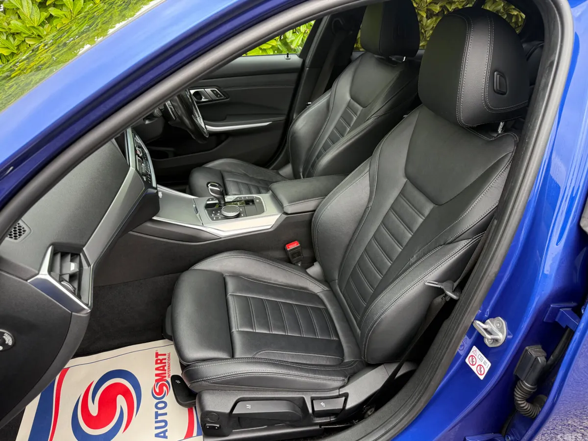 BMW 3-Series Saloon, Diesel, 2019, Blue