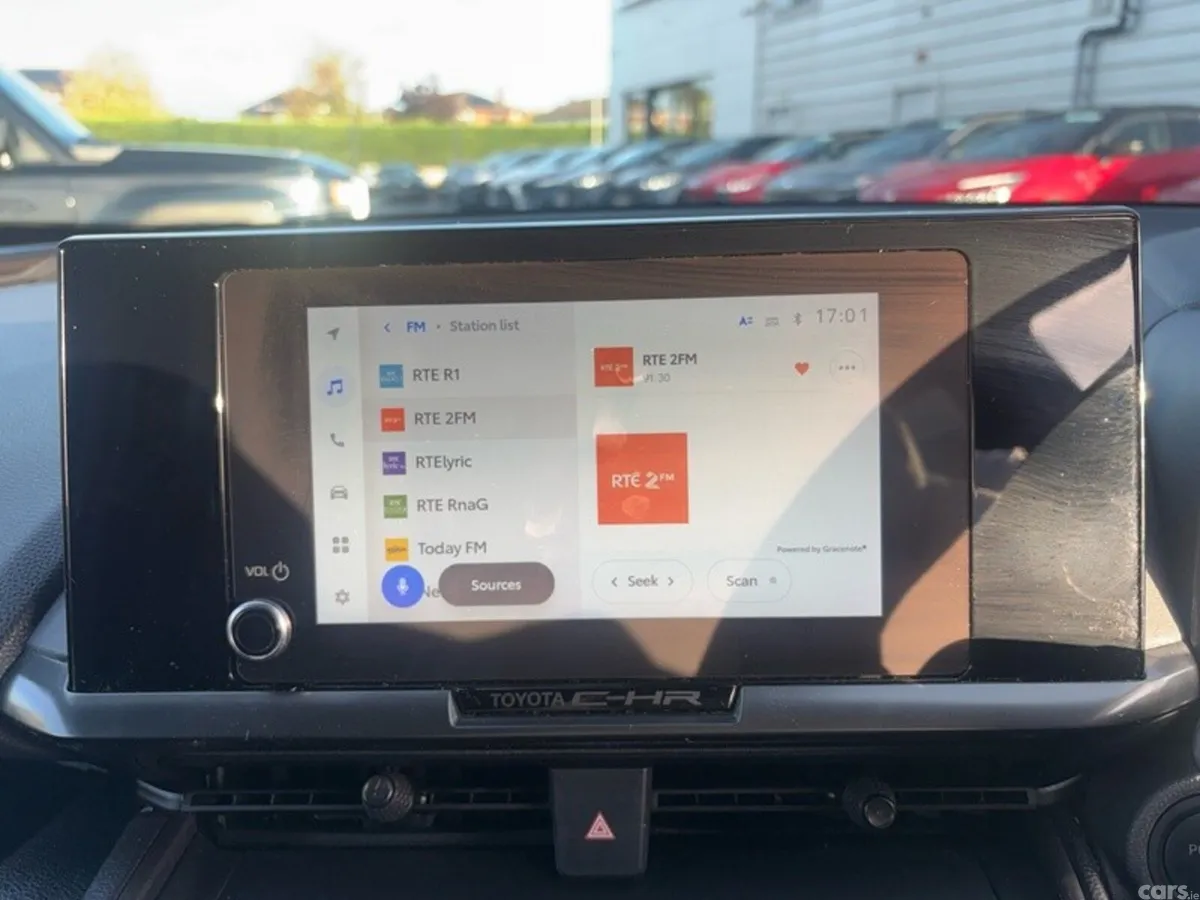 Toyota C-HR SUV, Petrol Hybrid, 2025, Blue