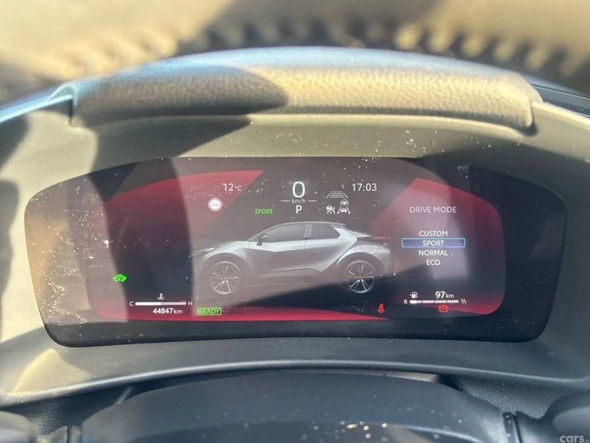 Toyota C-HR SUV, Petrol Hybrid, 2025, Blue