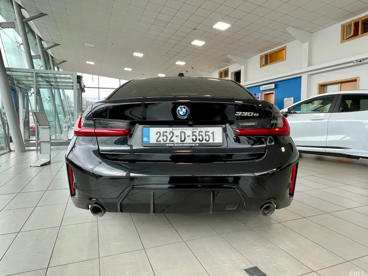 BMW 3-Series Saloon, Petrol Plug-in Hybrid, 2025, Black