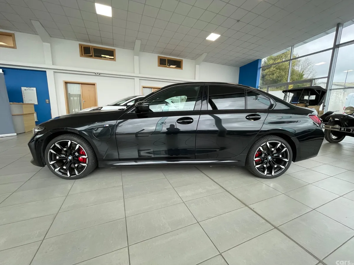 BMW 3-Series Saloon, Petrol Plug-in Hybrid, 2025, Black
