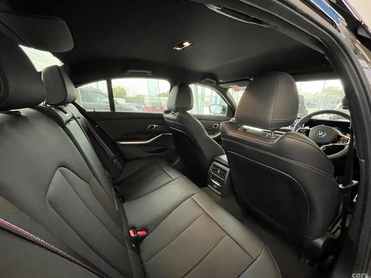 BMW 3-Series Saloon, Petrol Plug-in Hybrid, 2025, Black