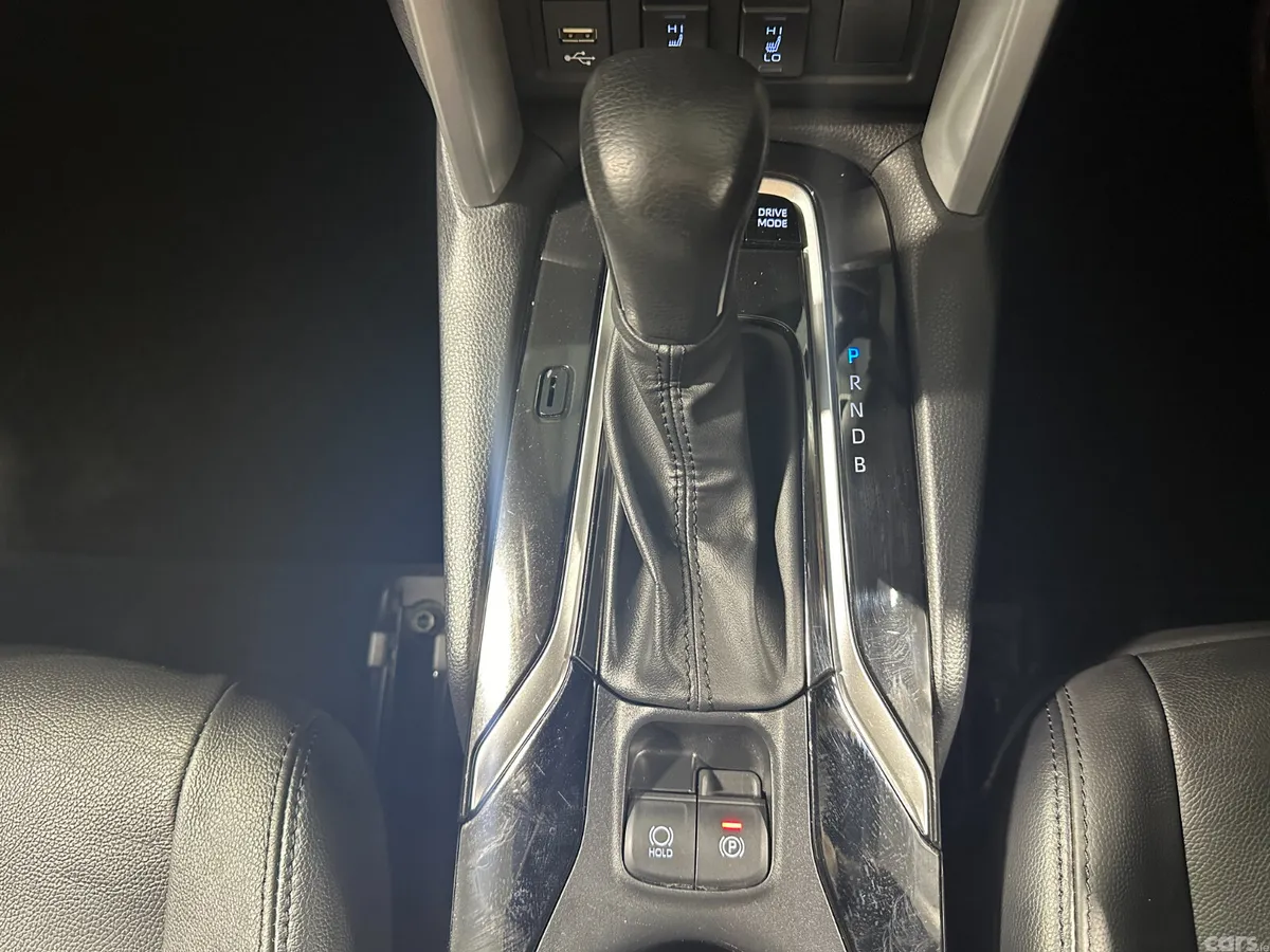 Toyota Corolla Cross SUV, Petrol Hybrid, 2023, Silver