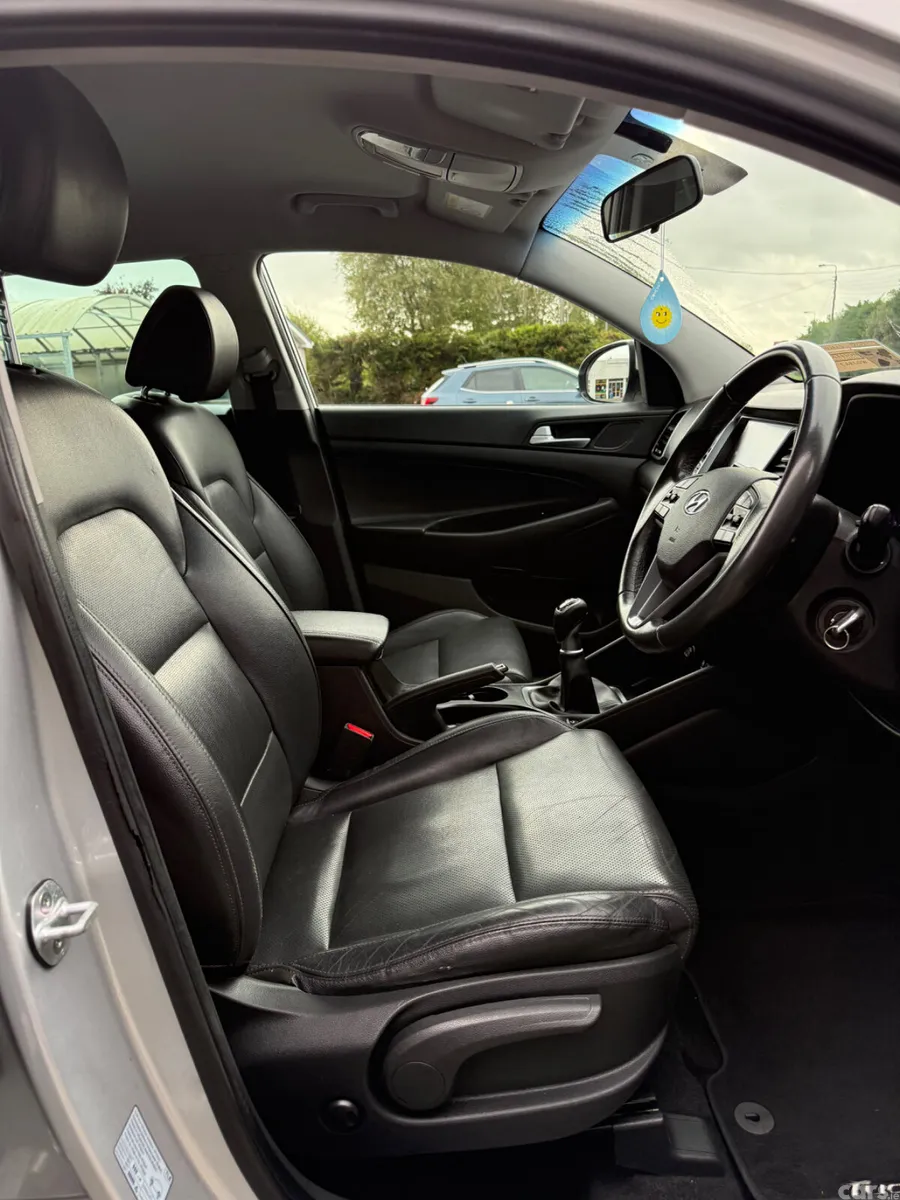 Hyundai Tucson SUV, Diesel, 2016, Silver