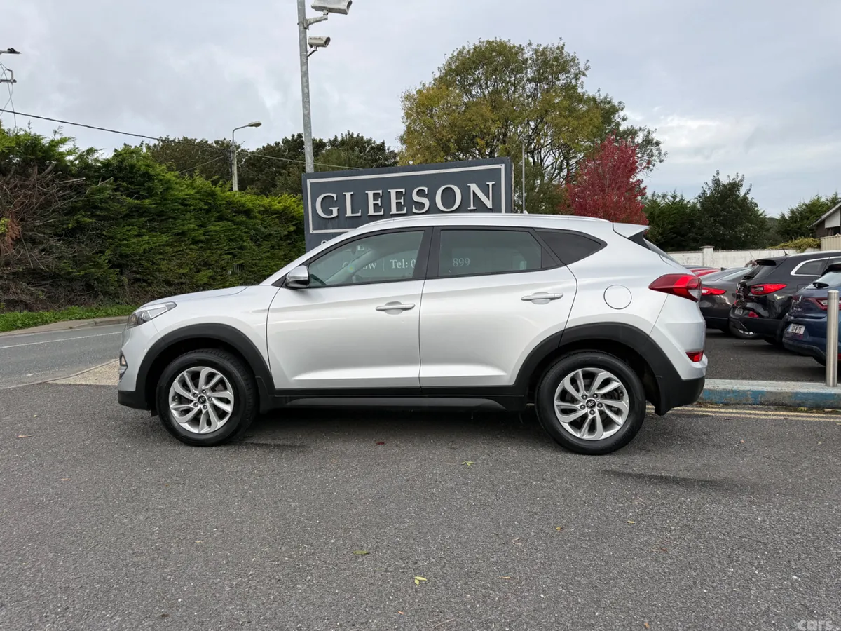 Hyundai Tucson SUV, Diesel, 2016, Silver