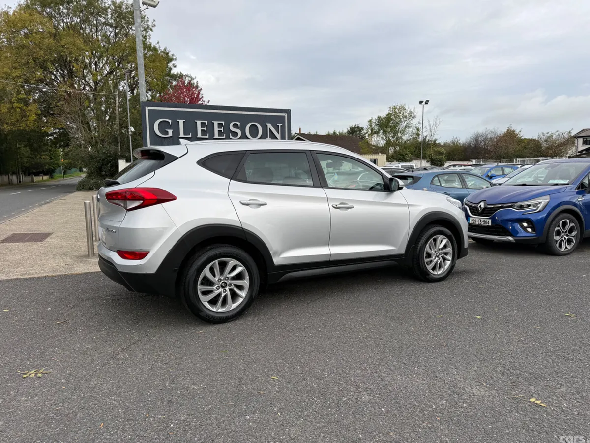 Hyundai Tucson SUV, Diesel, 2016, Silver