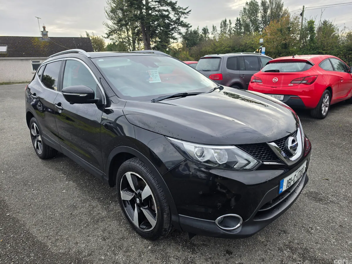 Nissan Qashqai Hatchback, Diesel, 2016, Black