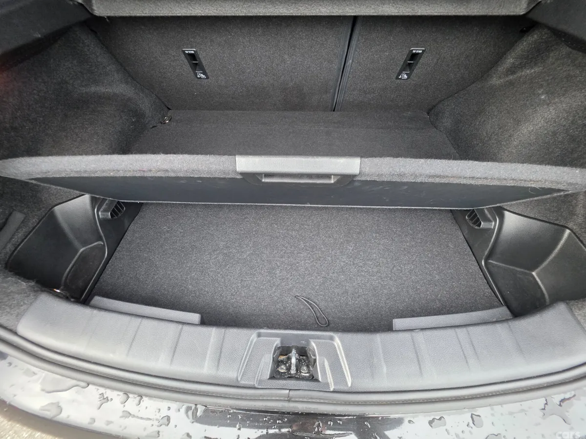 Nissan Qashqai Hatchback, Diesel, 2016, Black