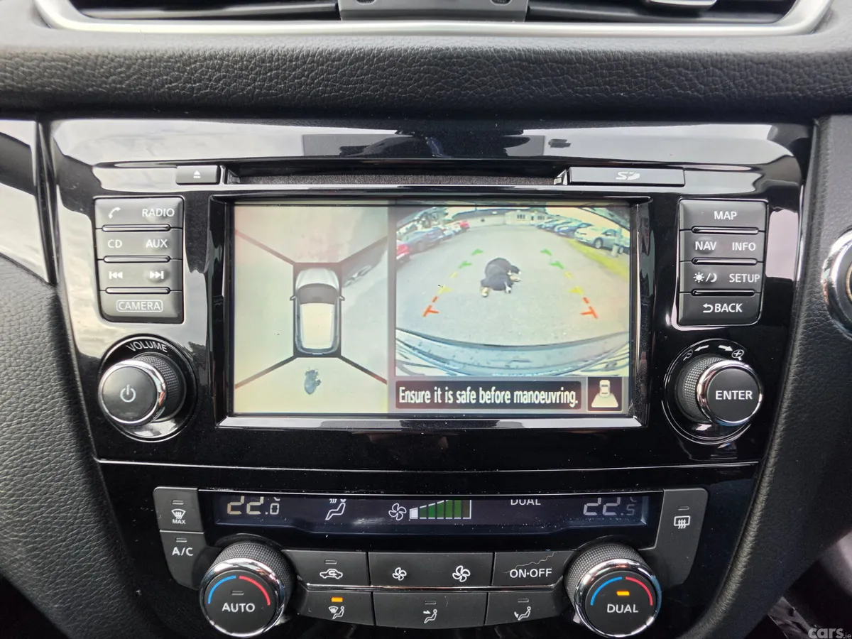 Nissan Qashqai Hatchback, Diesel, 2016, Black