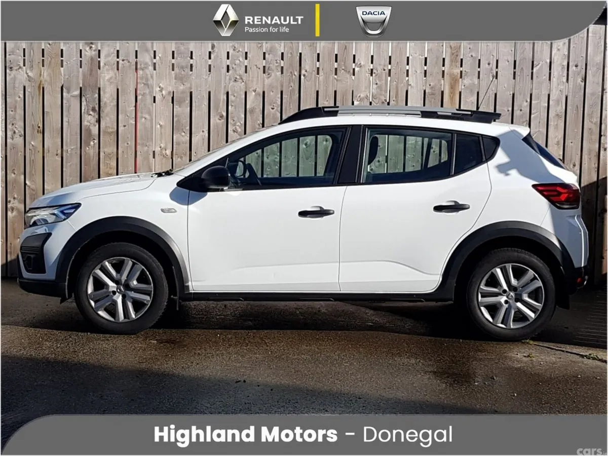 Dacia Sandero Stepway Hatchback, Petrol, 2022, White