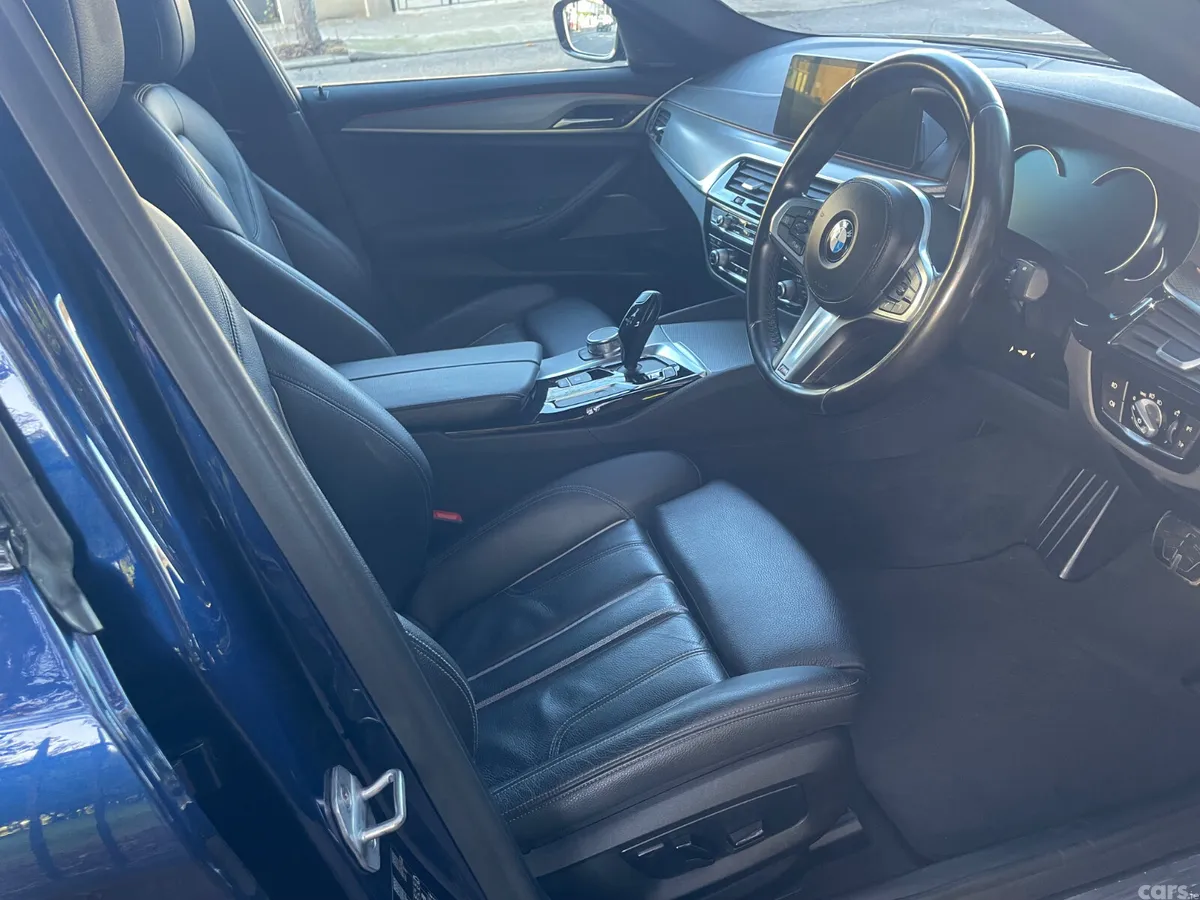 BMW 5-Series Saloon, Petrol Plug-in Hybrid, 2018, Blue