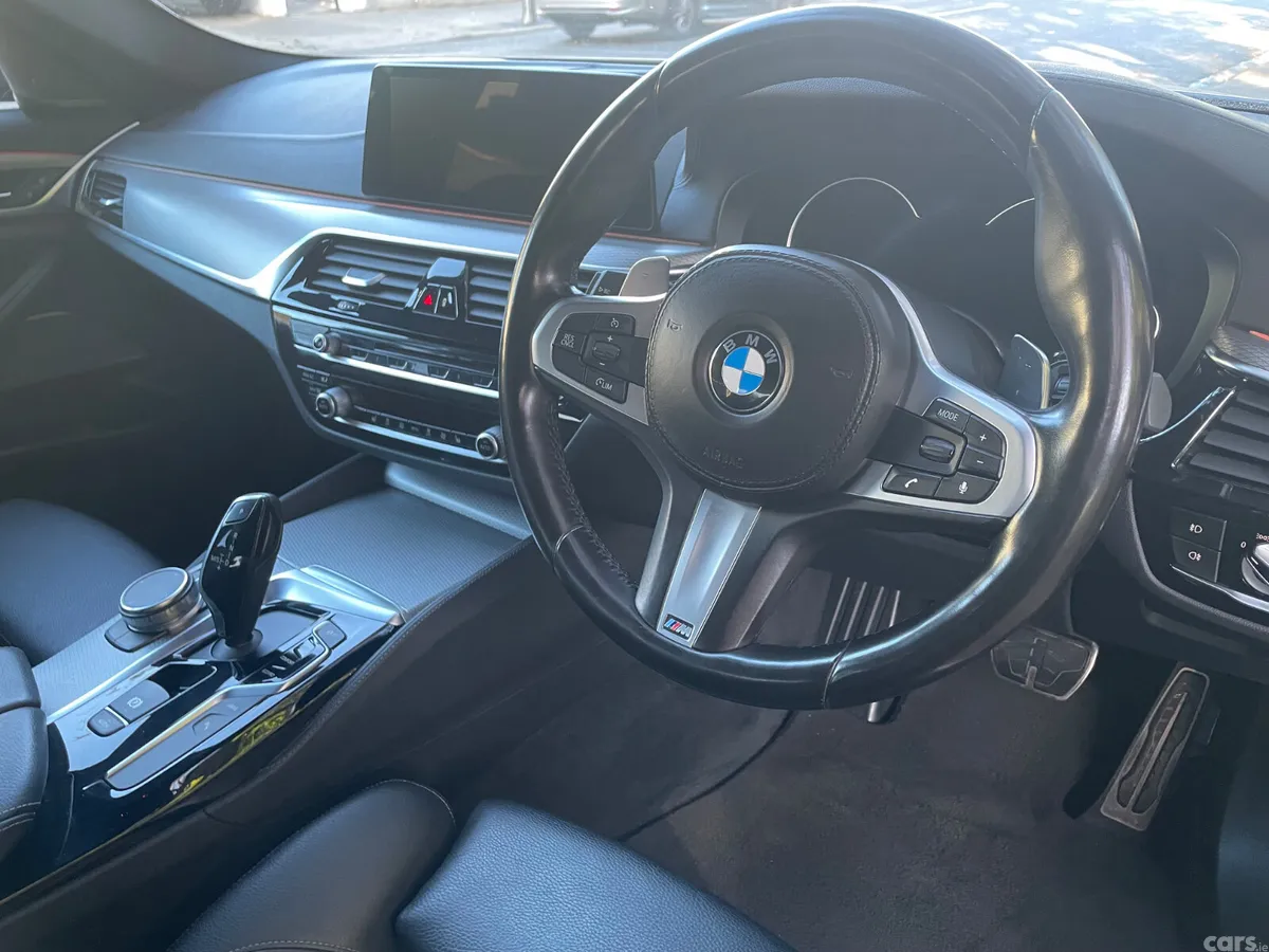 BMW 5-Series Saloon, Petrol Plug-in Hybrid, 2018, Blue