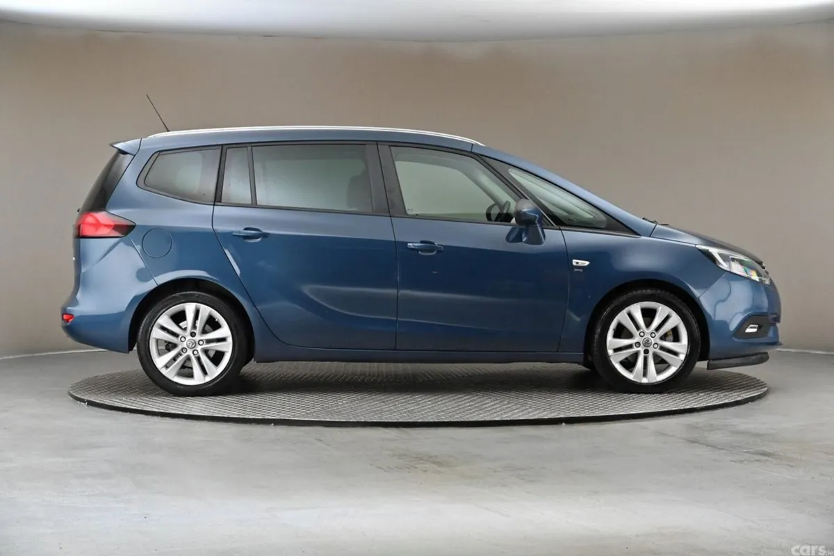 Vauxhall Zafira MPV, Petrol, 2017, Blue