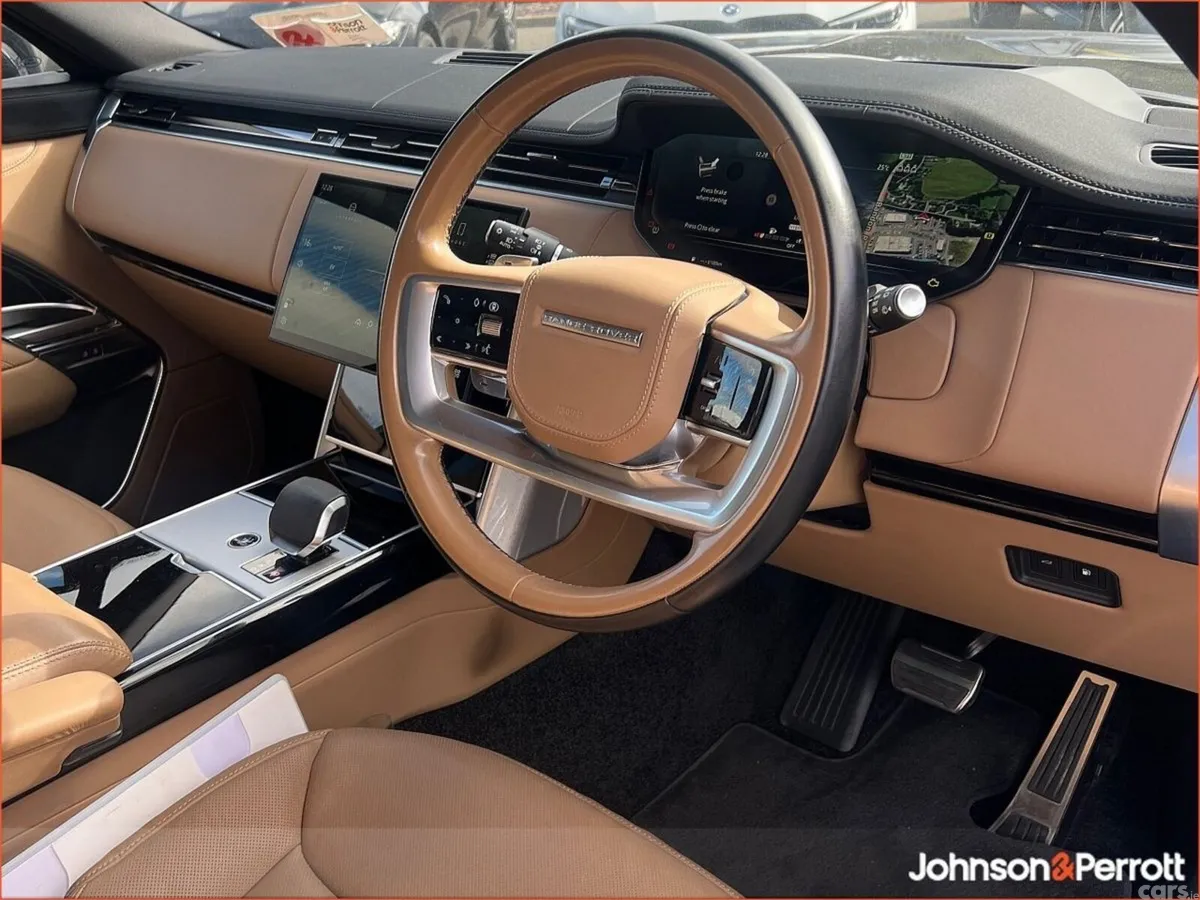 Land Rover Range Rover SUV, Petrol Plug-in Hybrid, 2024, Black
