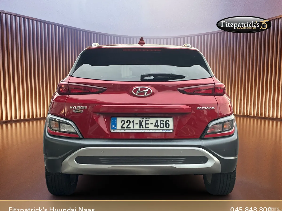Hyundai KONA MPV, Petrol, 2022, Red