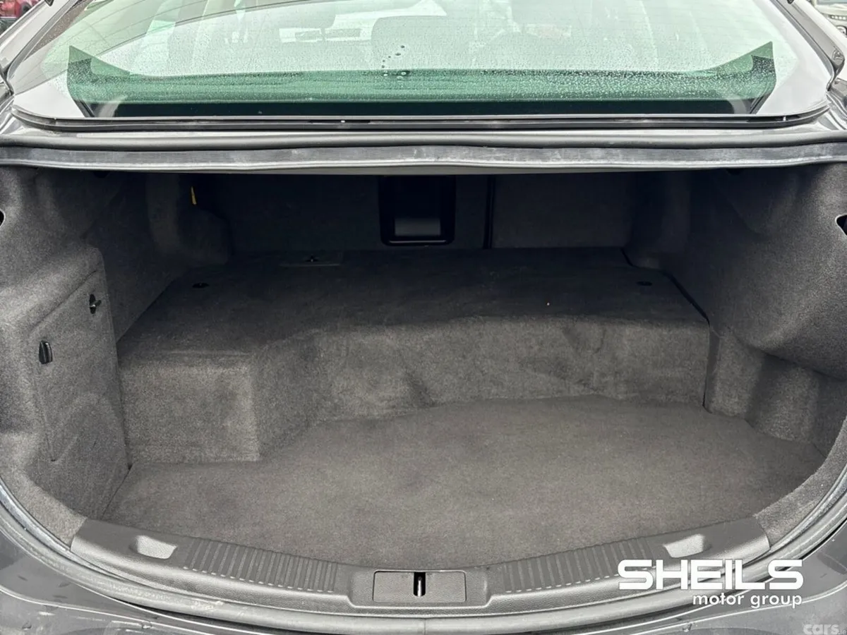 Ford Mondeo Saloon, Petrol Hybrid, 2019, Silver