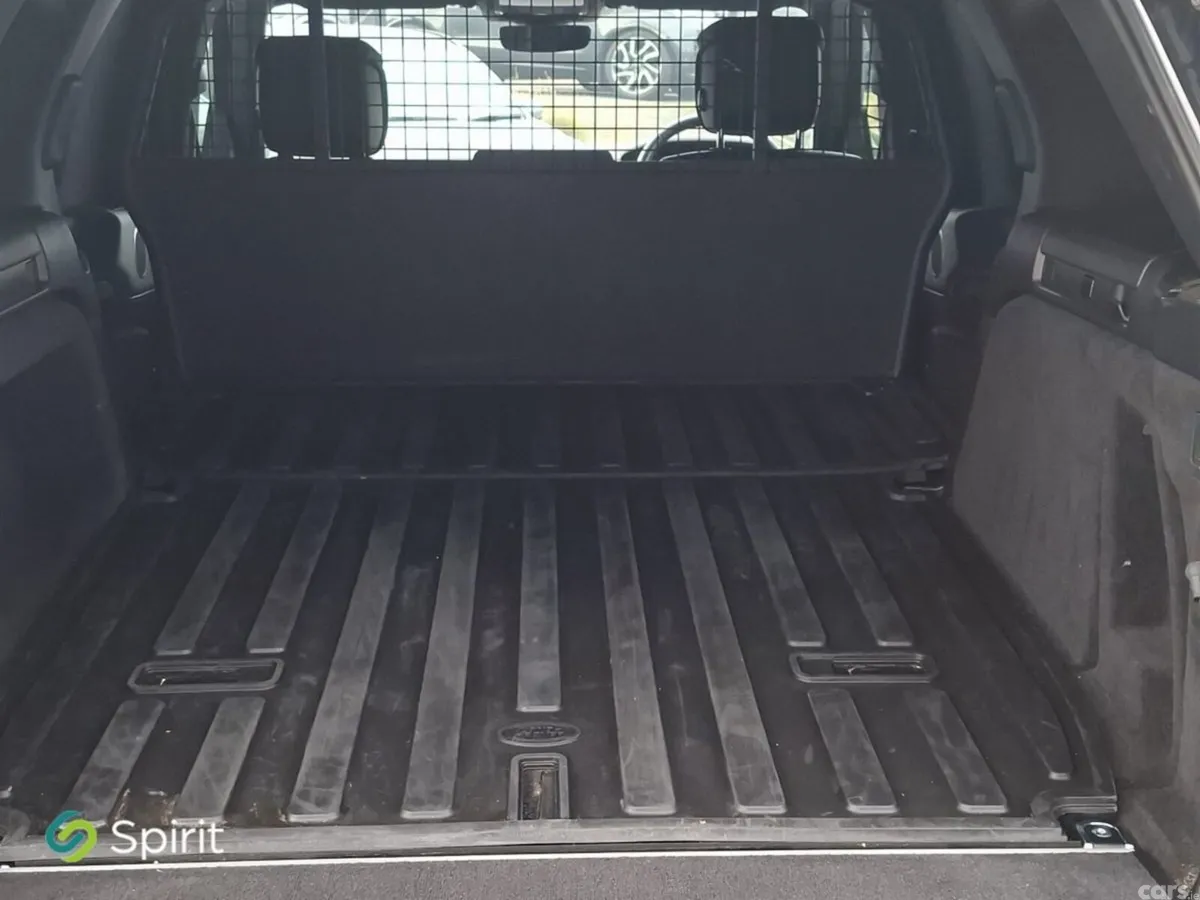 Land Rover Discovery SUV, Diesel, 2025, Grey