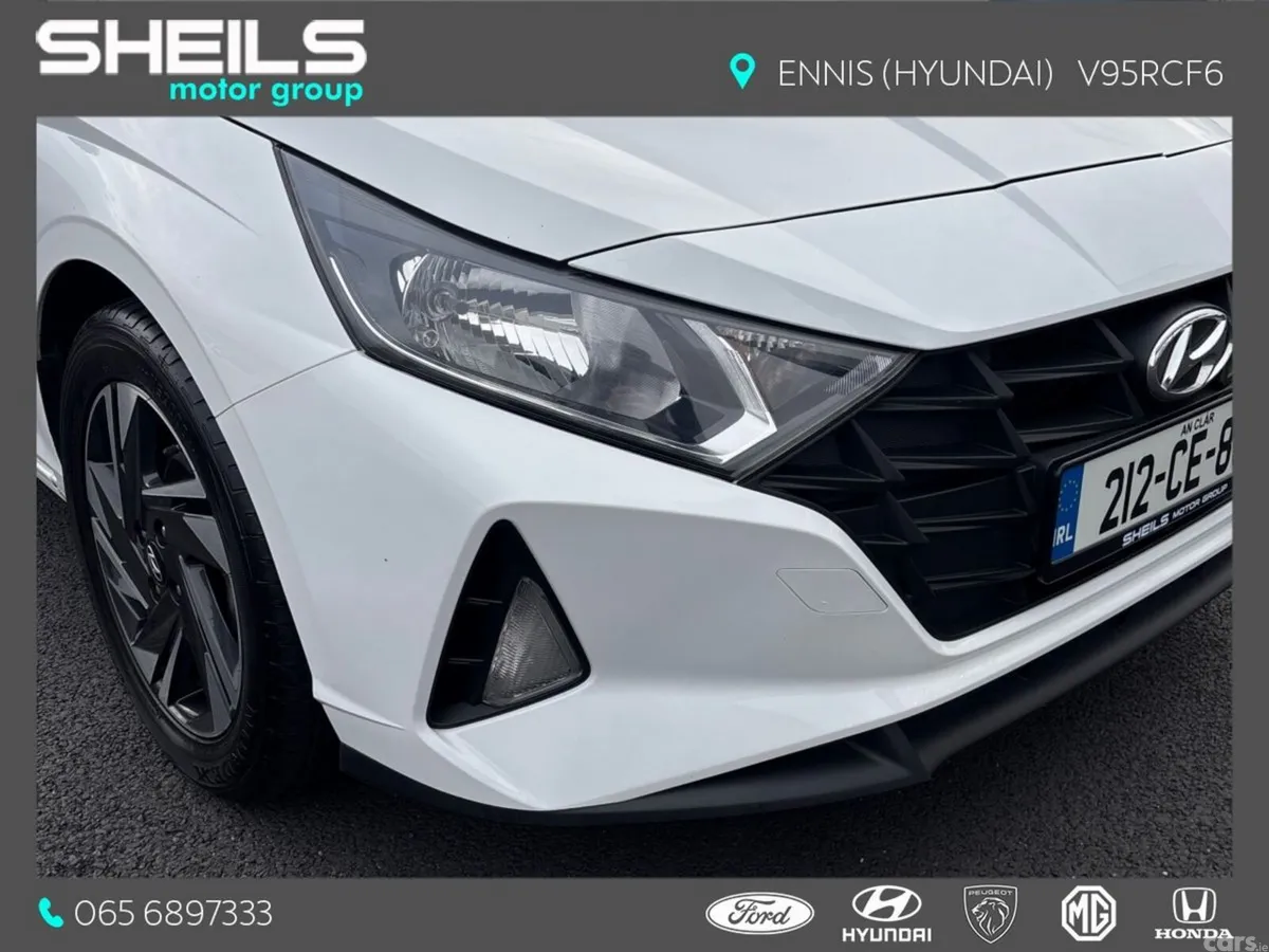 Hyundai i20 Hatchback, Petrol, 2021, White