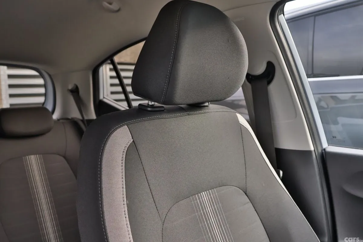 Hyundai i10 Hatchback, Petrol, 2021, Blue