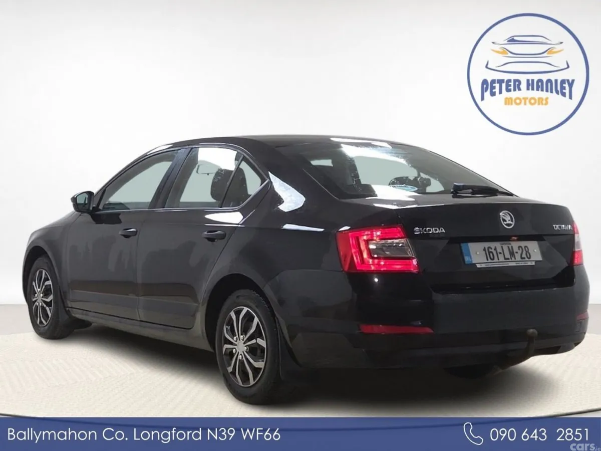 Skoda Octavia Saloon, Diesel, 2016, Black
