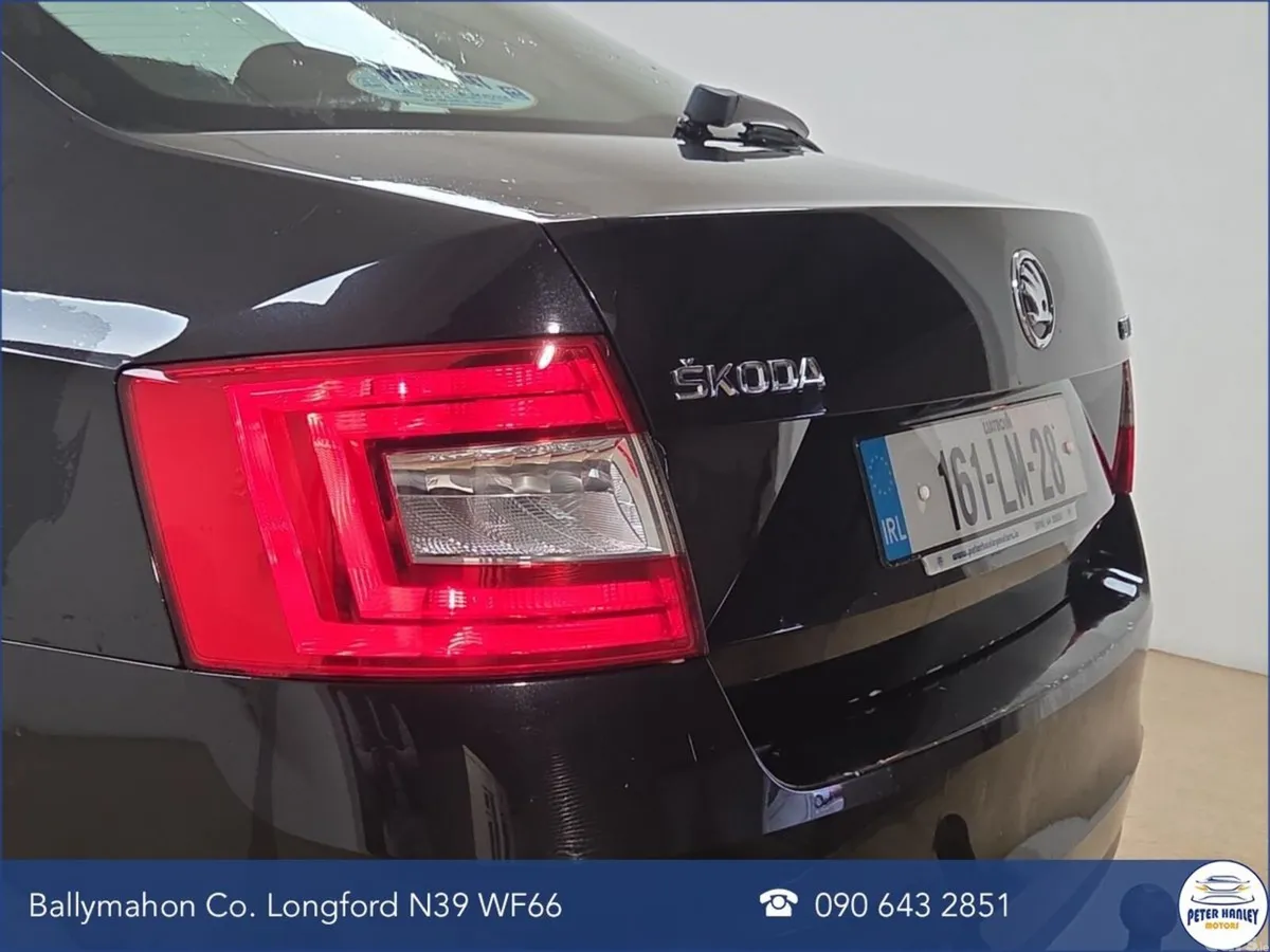 Skoda Octavia Saloon, Diesel, 2016, Black