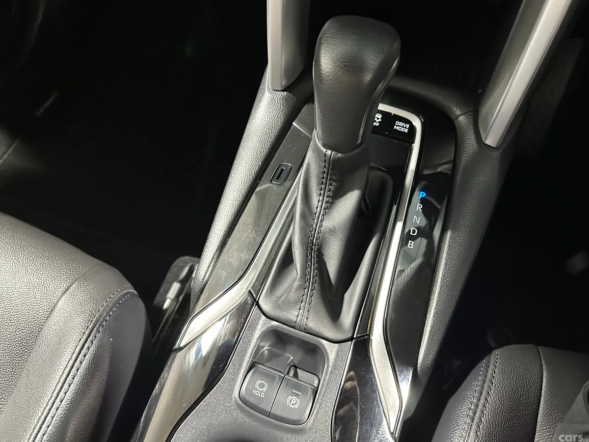 Toyota Corolla Cross SUV, Petrol Hybrid, 2024, Blue