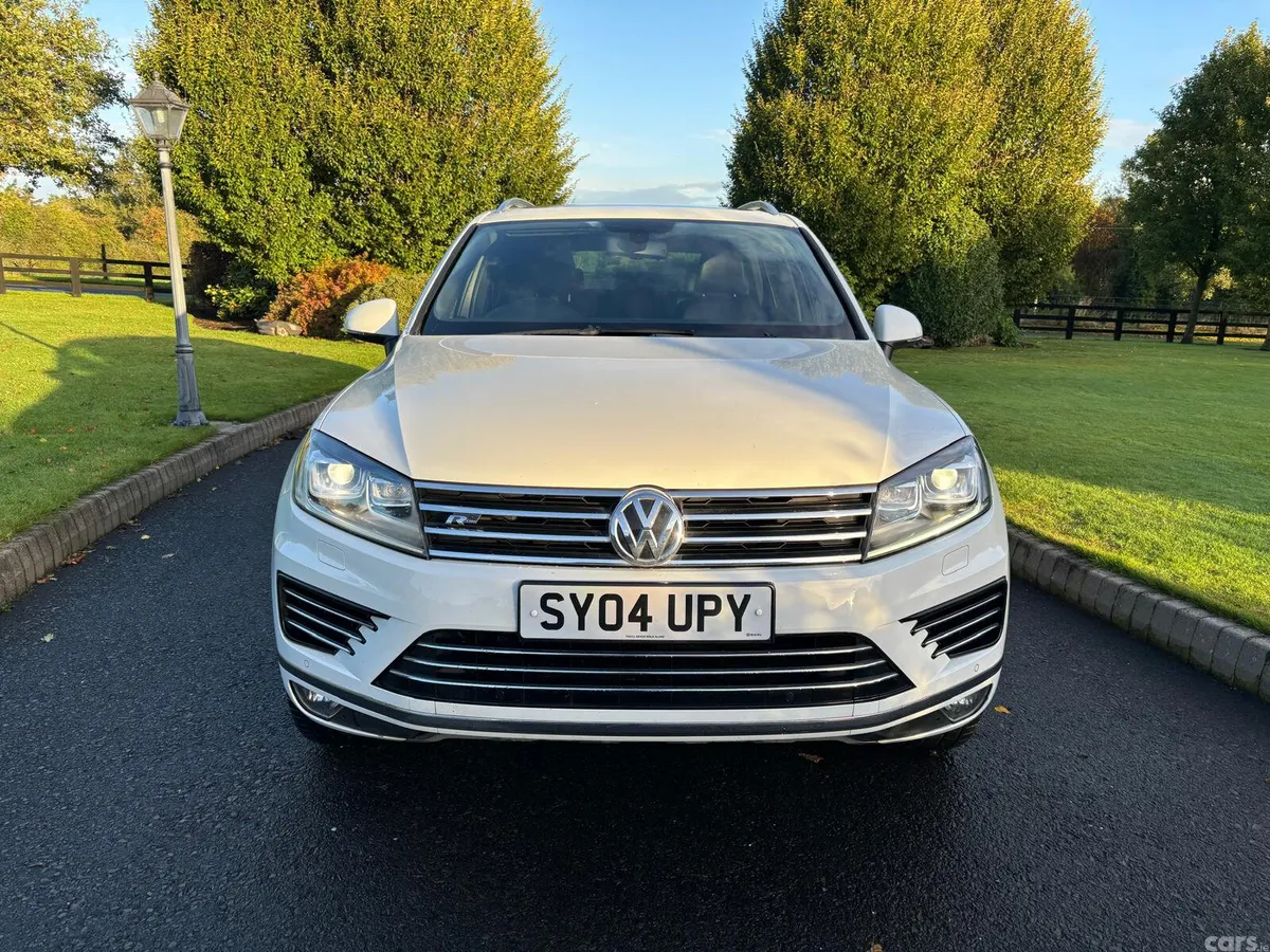 Volkswagen Touareg SUV, Diesel, 2015, White