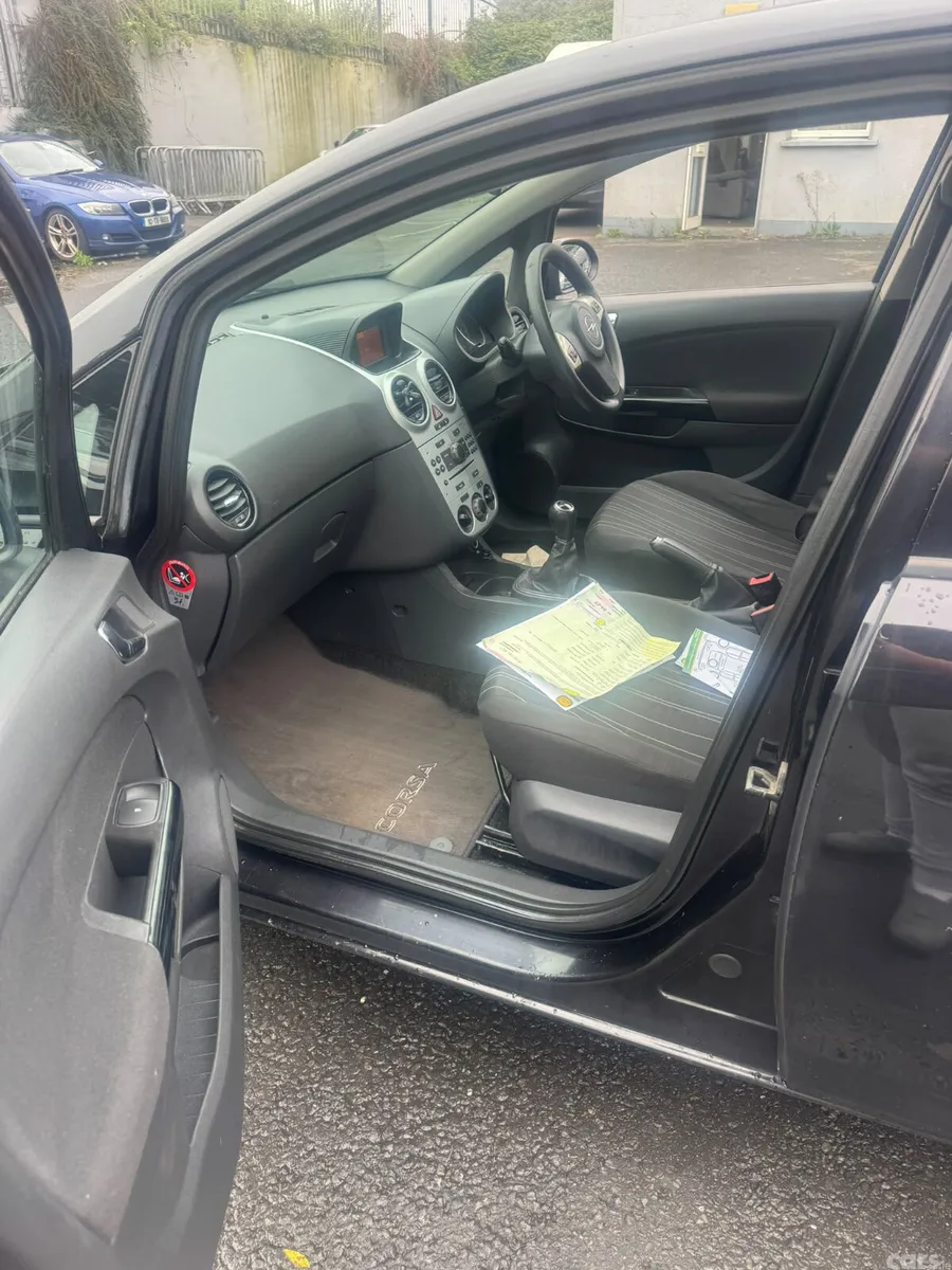 Opel Corsa Hatchback, Petrol, 2009, Black