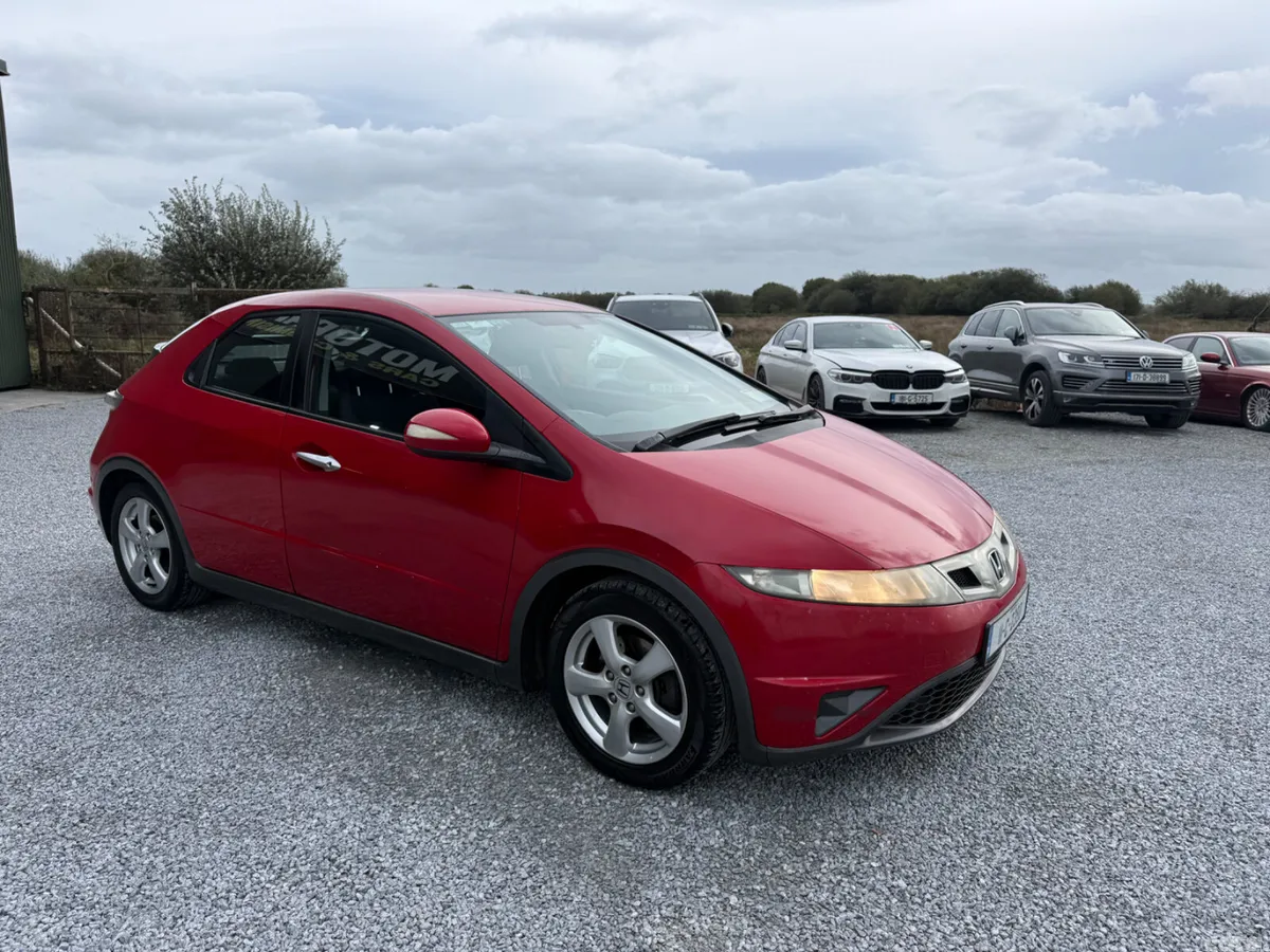 Honda Civic Hatchback, Petrol, 2011, Red