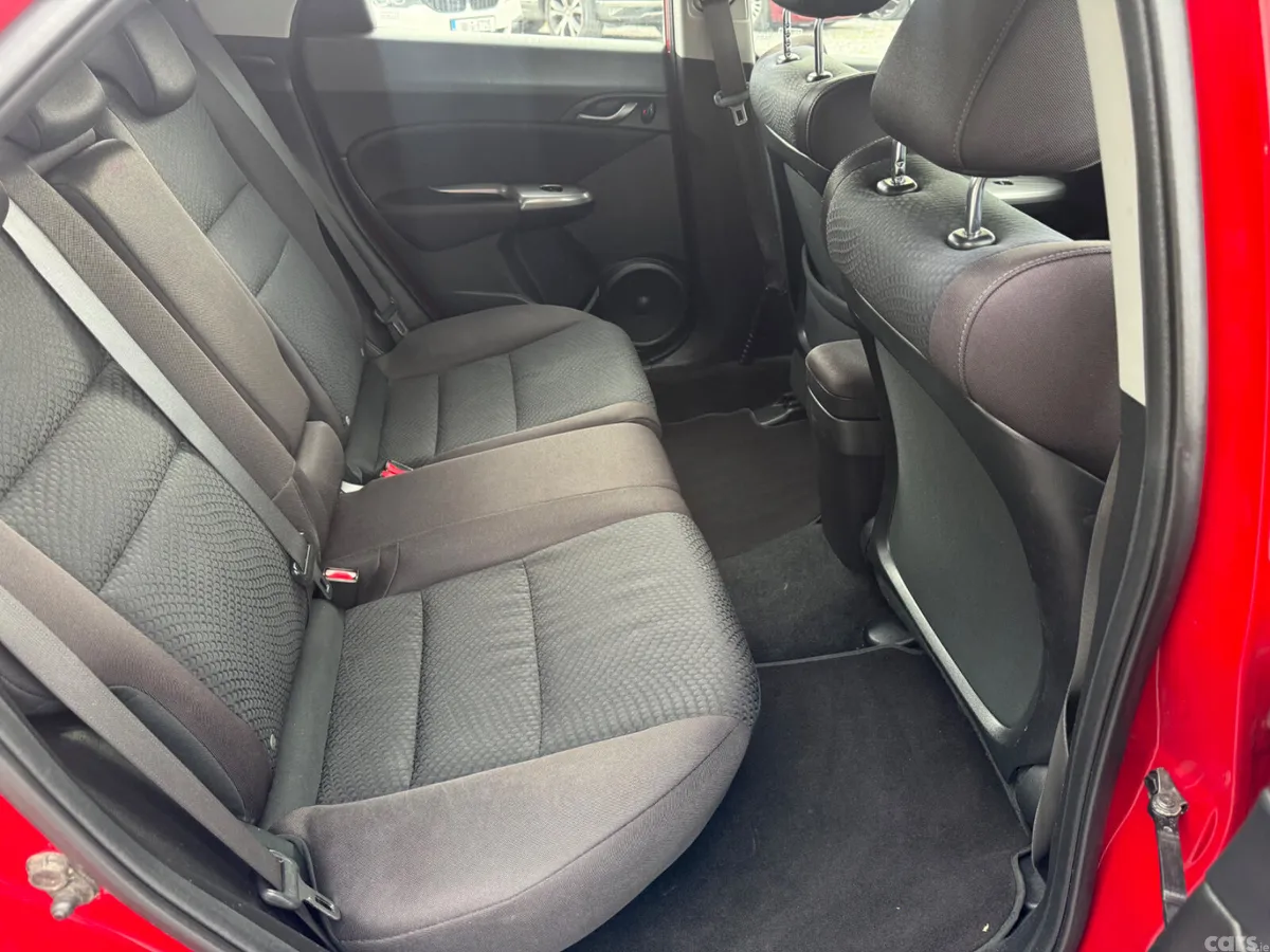 Honda Civic Hatchback, Petrol, 2011, Red
