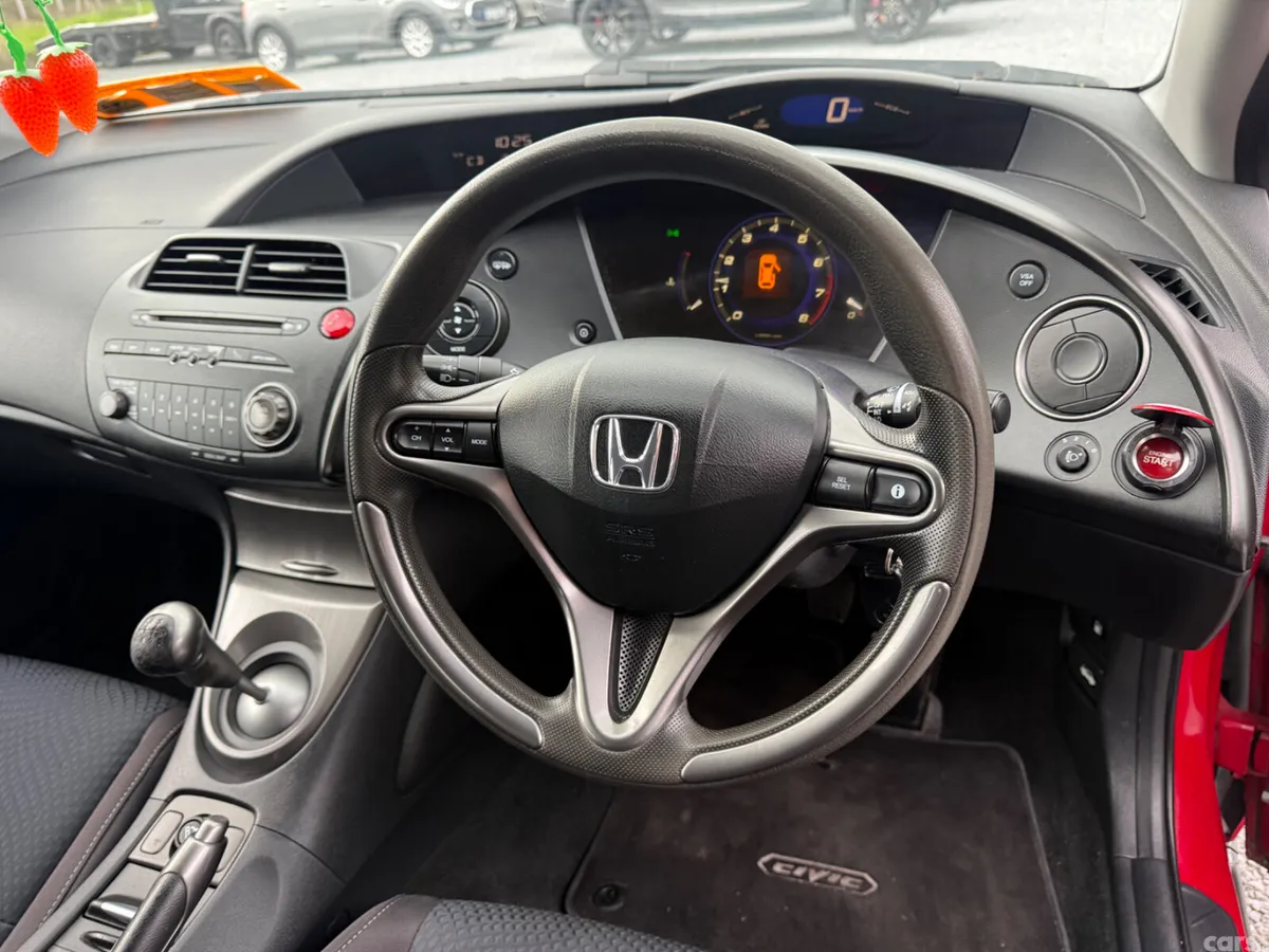 Honda Civic Hatchback, Petrol, 2011, Red