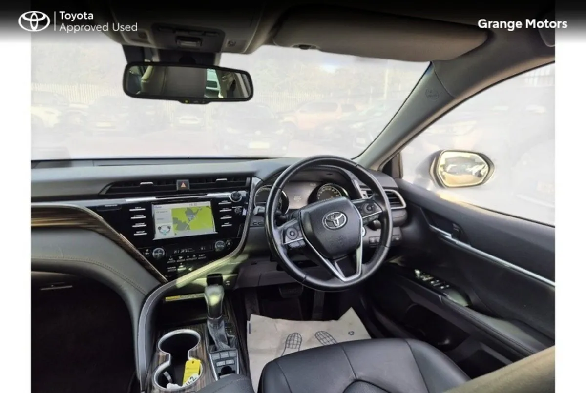 Toyota Camry Saloon, Petrol Hybrid, 2019, Blue