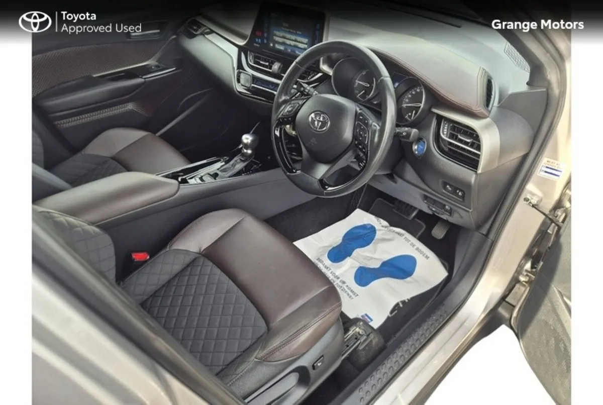 Toyota C-HR SUV, Petrol Hybrid, 2018, Grey