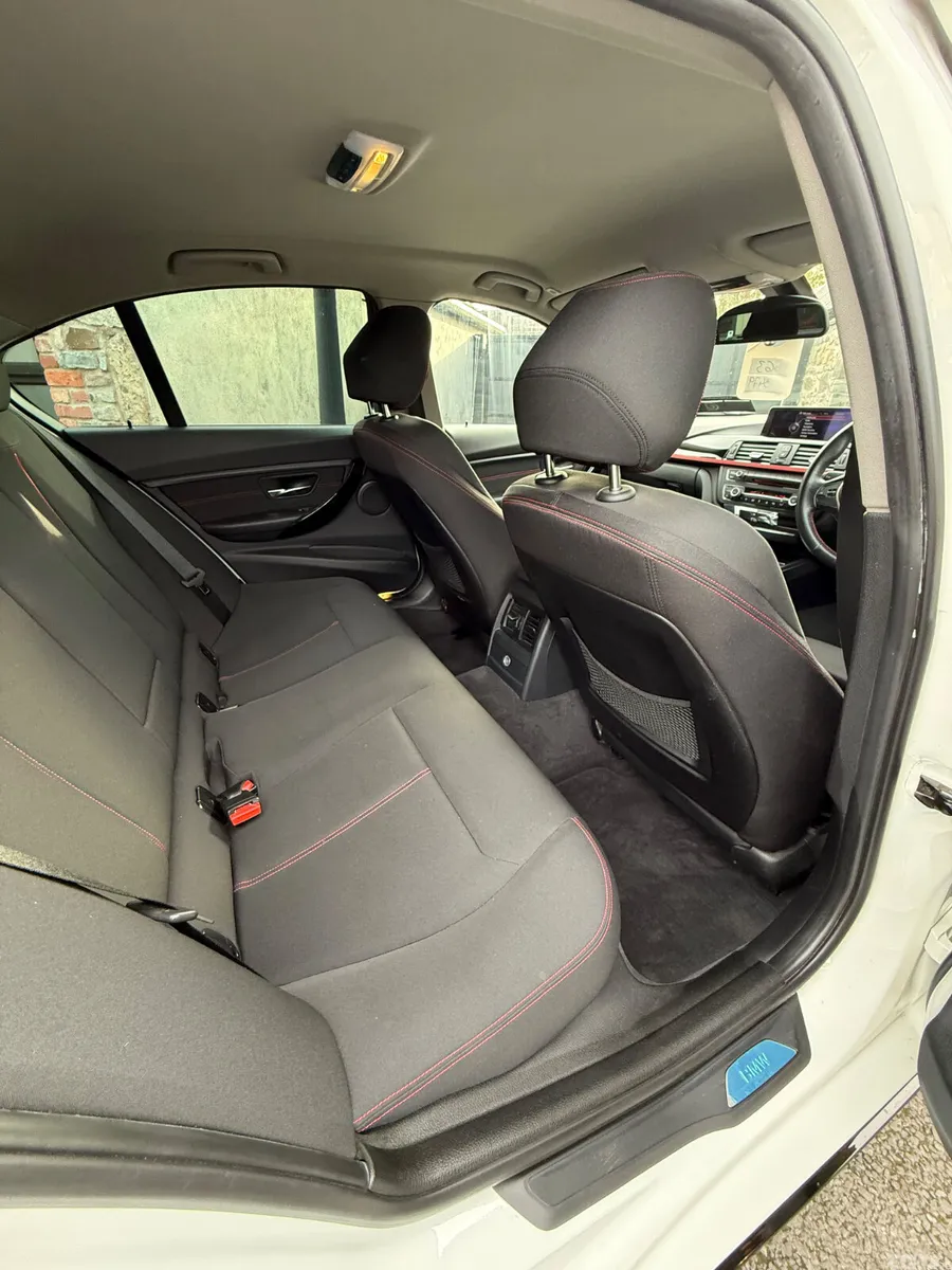 BMW 3-Series Saloon, Diesel, 2013, White