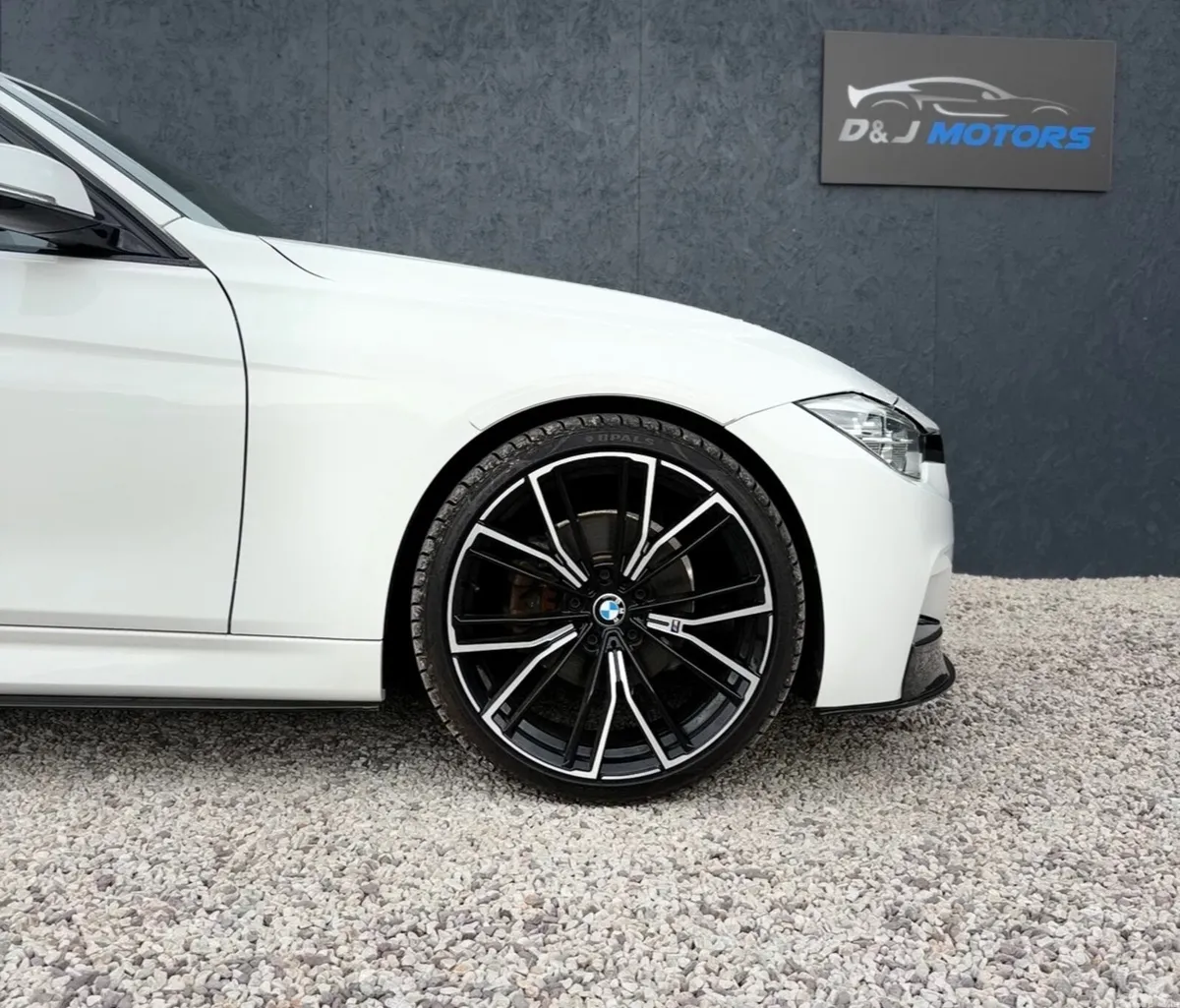 BMW 3-Series Estate, Petrol, 2017, White