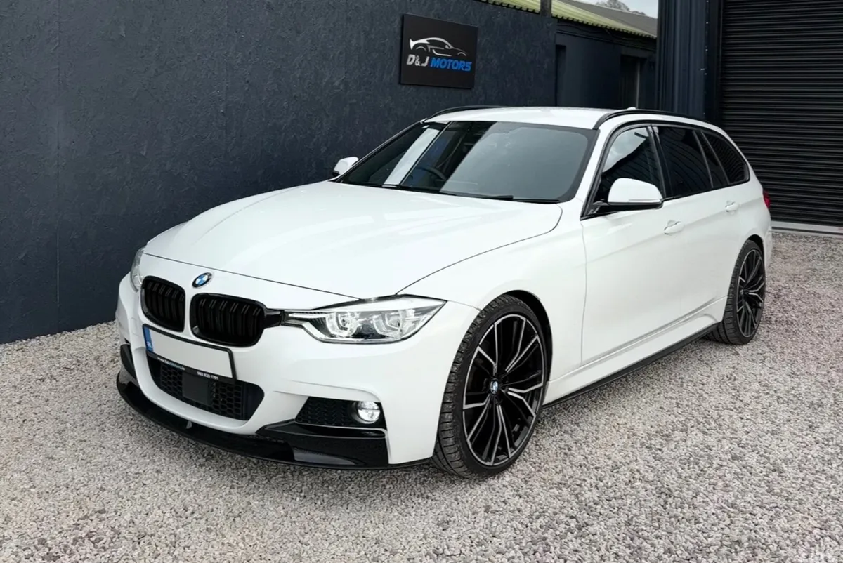 BMW 3-Series Estate, Petrol, 2017, White